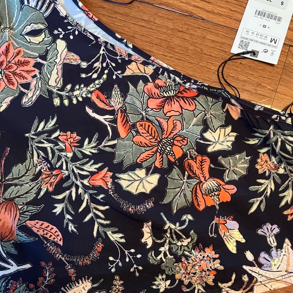 One shoulder Zara top - Picture 3 of 11